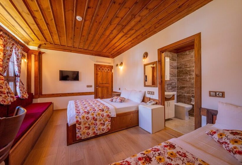 בית מלון כפרי Cesmeli Konak Garden