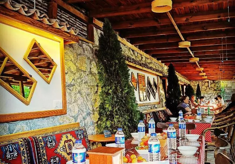 ホテル Cesmeli Konak Garden