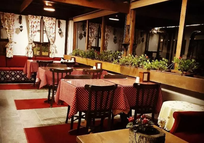 ホテル Cesmeli Konak Garden