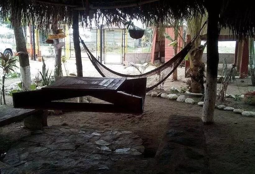 هتل Coco Cabañas