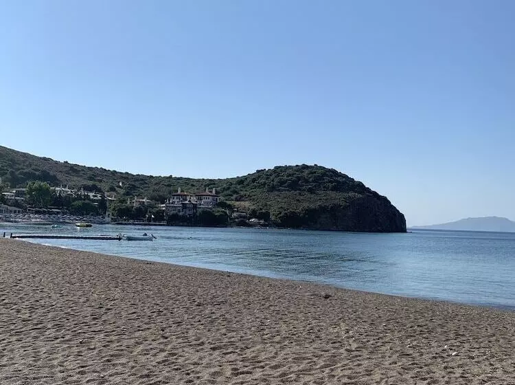 Hotel Dort Mevsim Evi