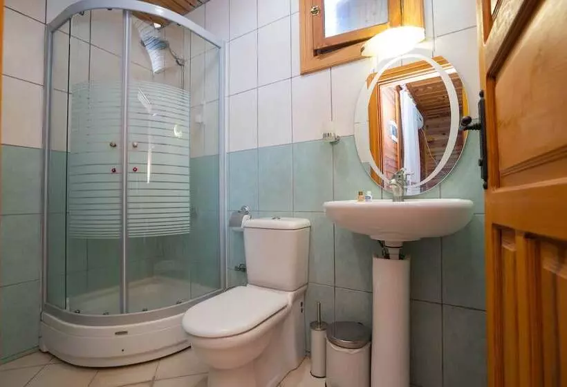 Hotel Dort Mevsim Evi