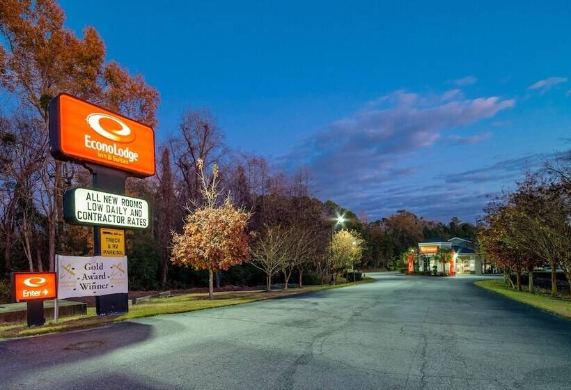 בית מלון כפרי Econo Lodge Inn & Suites