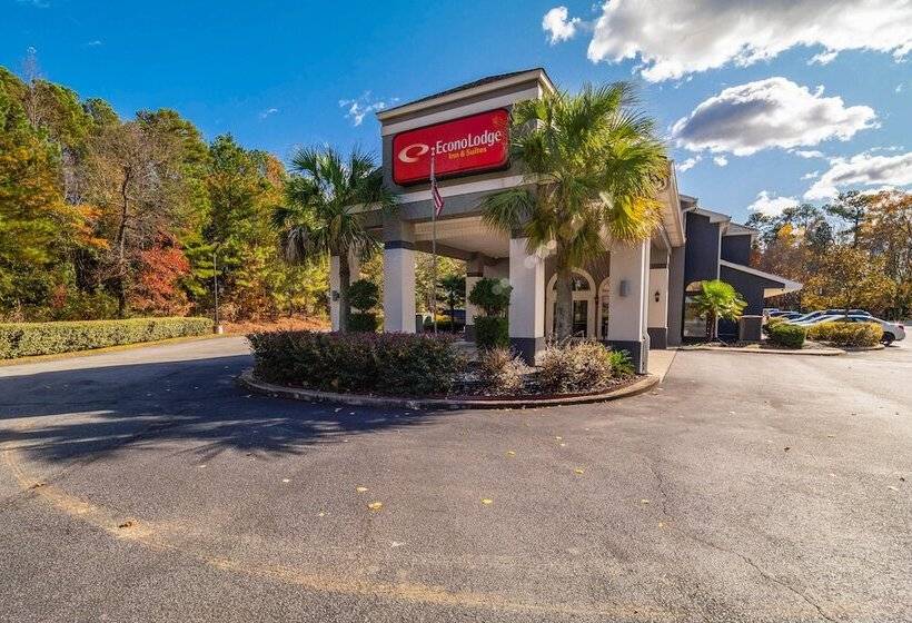 בית מלון כפרי Econo Lodge Inn & Suites