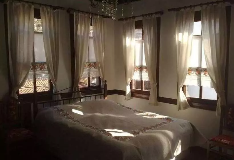 Hotelli Fuatbeyler Konagi