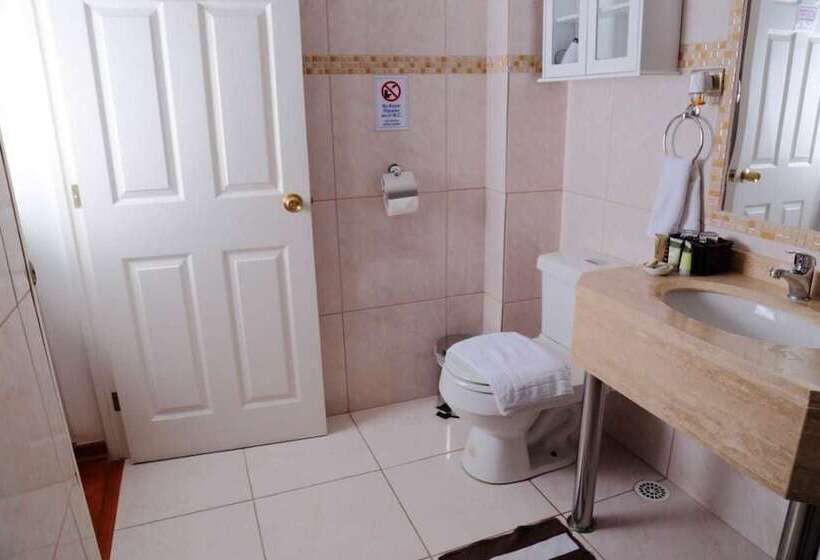 فندق Hostal Cruz Del Valle