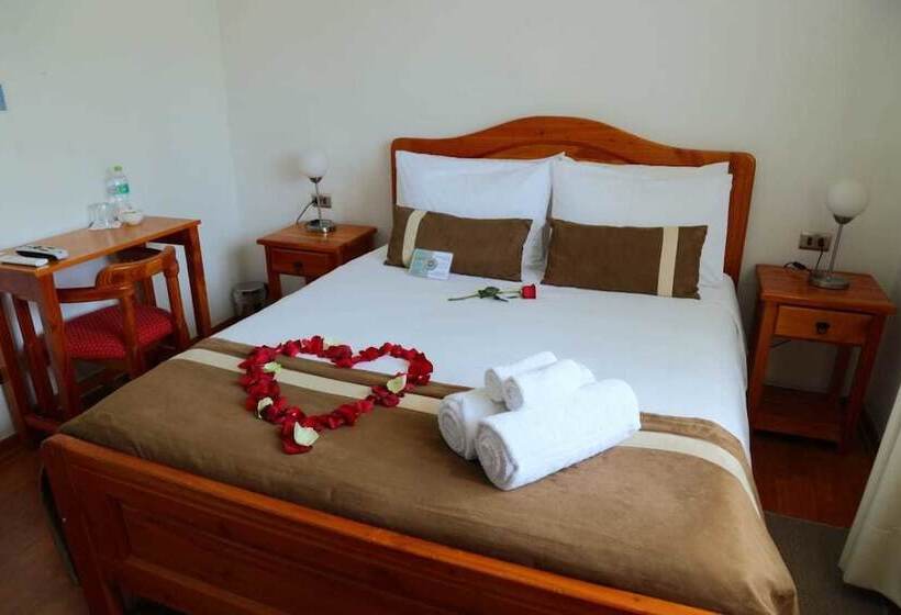 فندق Hostal Cruz Del Valle