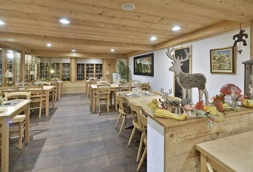 ホテル Hôtel Restaurant Les Lilas