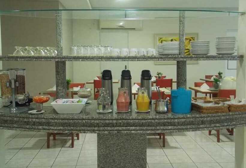 Отель Insinuante