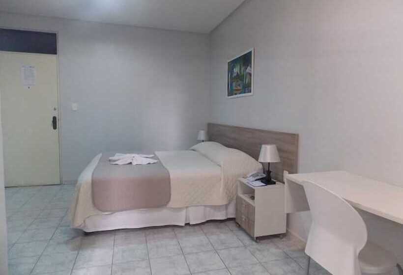 Отель Insinuante