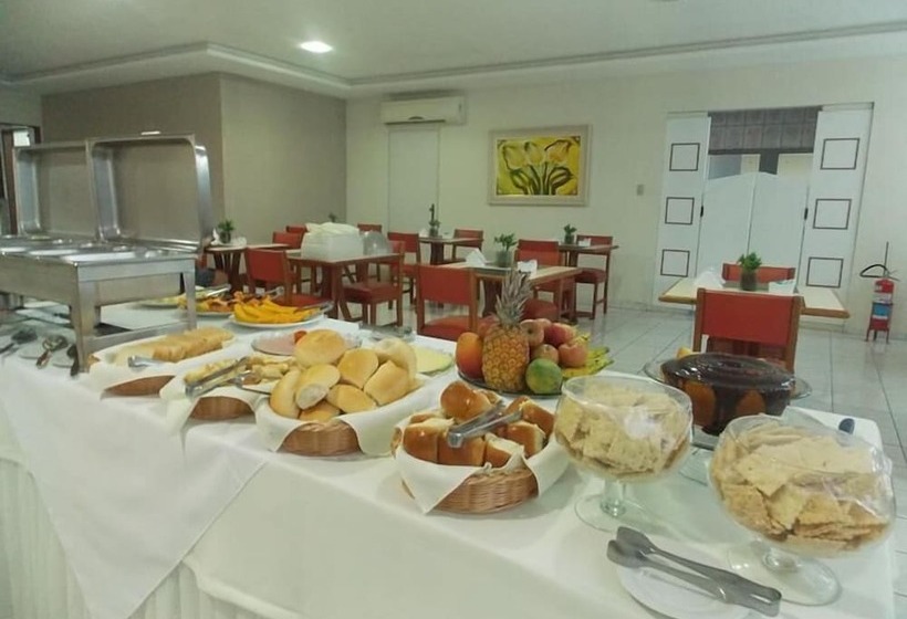 Отель Insinuante