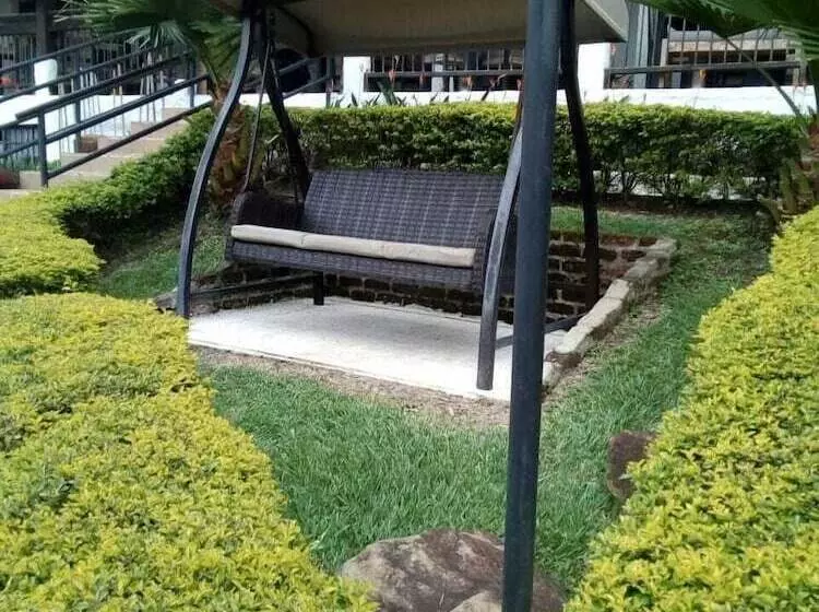 ホテル La Cuspide