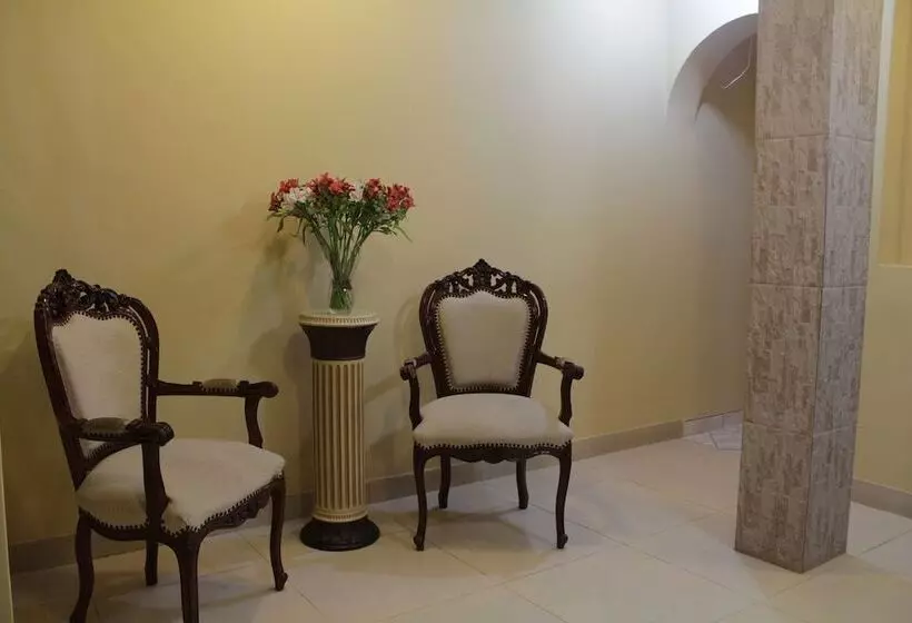 ホテル Las Flores   Cañete
