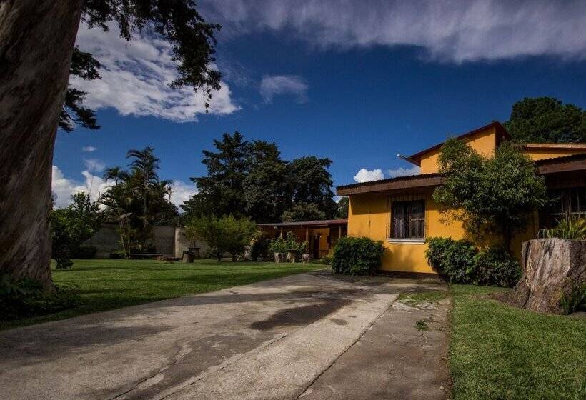 پانسیون Casa Mirella