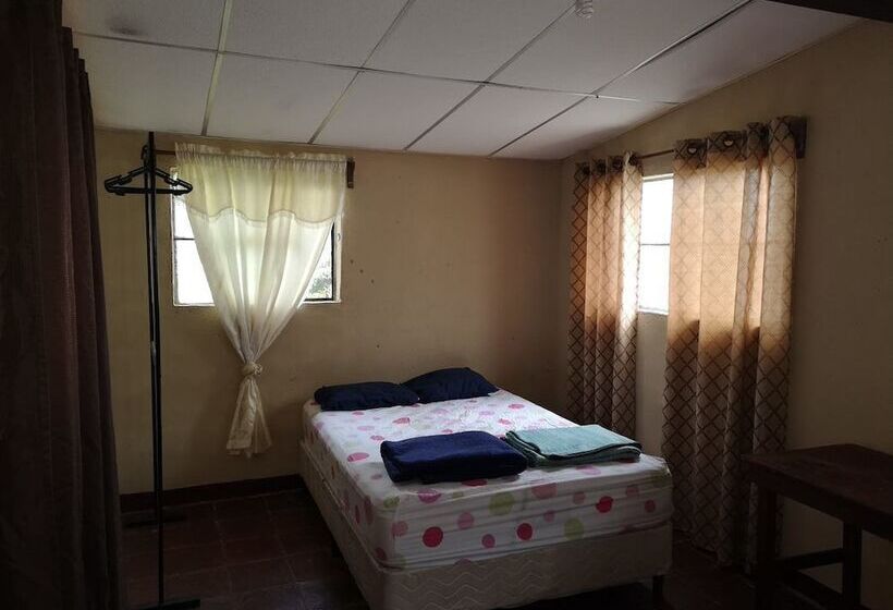 پانسیون Casa Mirella