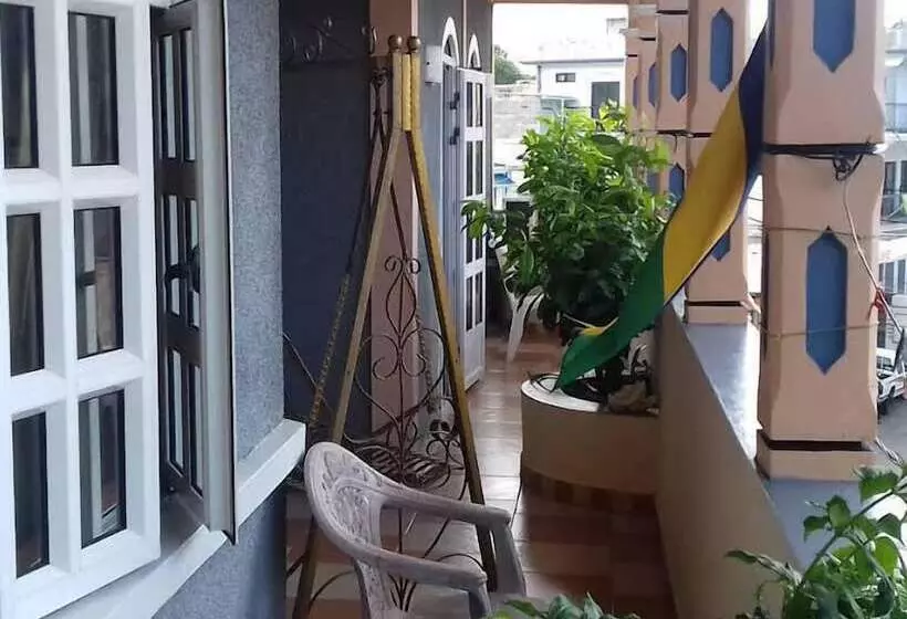 پانسیون Golden Shell Residence