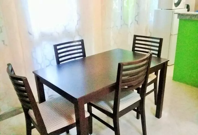 پانسیون Golden Shell Residence