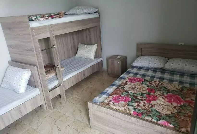 پانسیون Mia Guest House