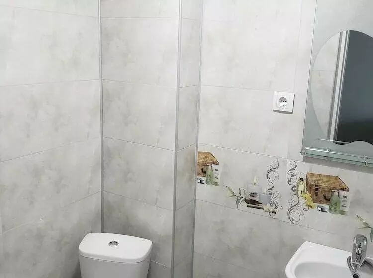 پانسیون Mia Guest House