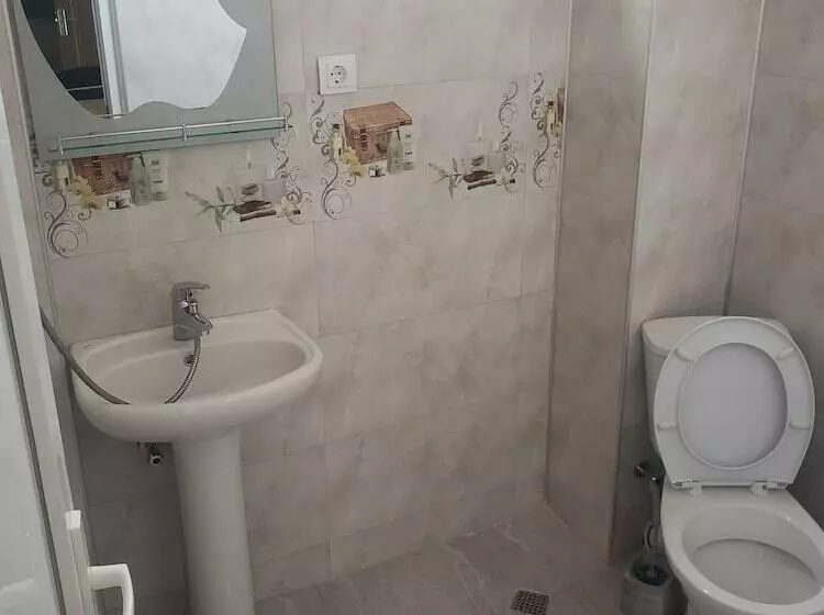 پانسیون Mia Guest House