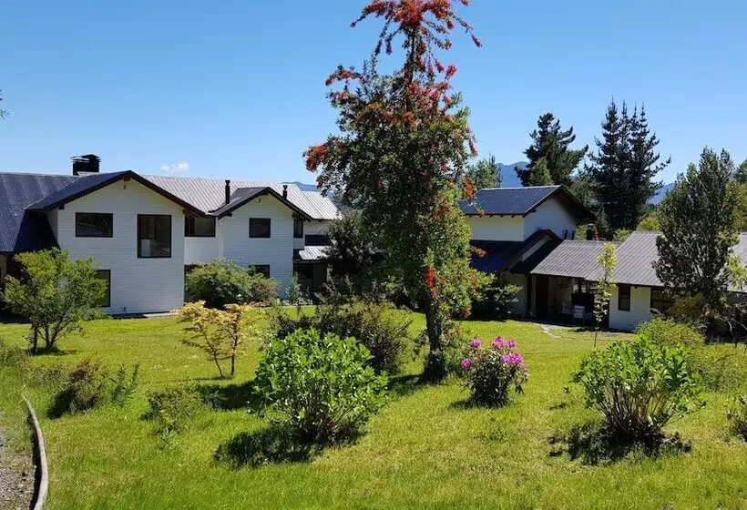 تختخواب و صبحانه Bambulodge