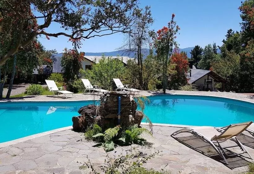 تختخواب و صبحانه Bambulodge