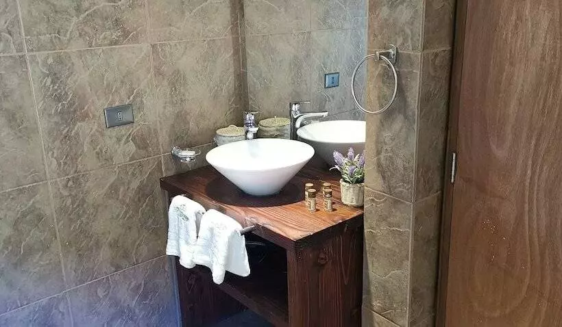 تختخواب و صبحانه Bambulodge