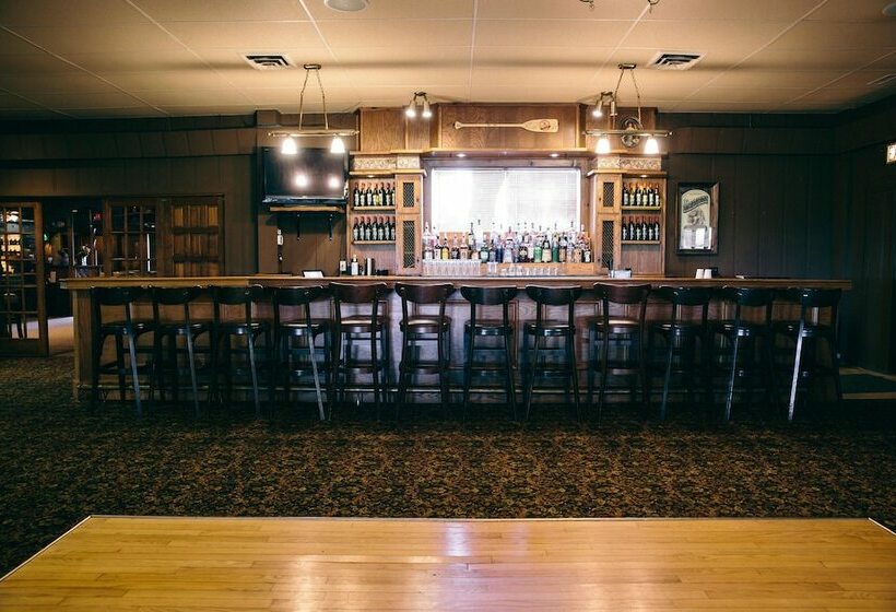 Fannies Supper Club And Motel