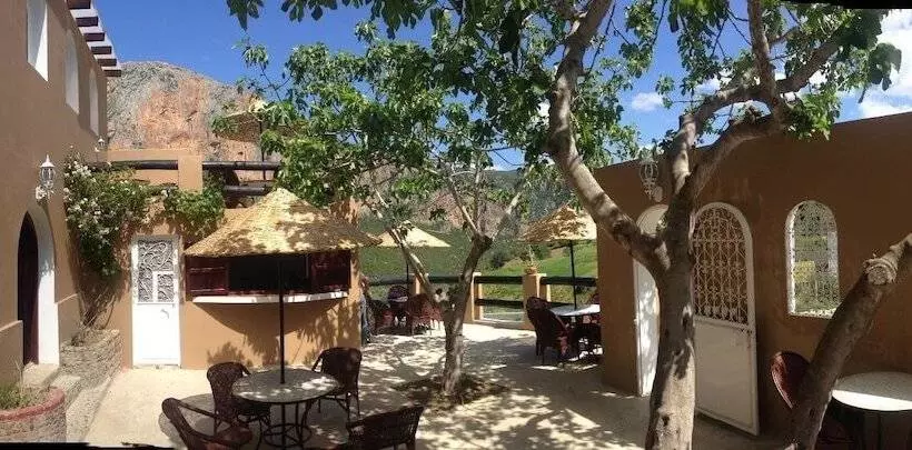 Gite Café Rueda   Hostel