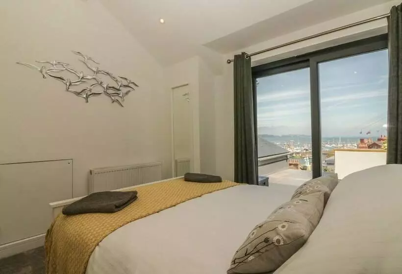 Harbour View Retreat