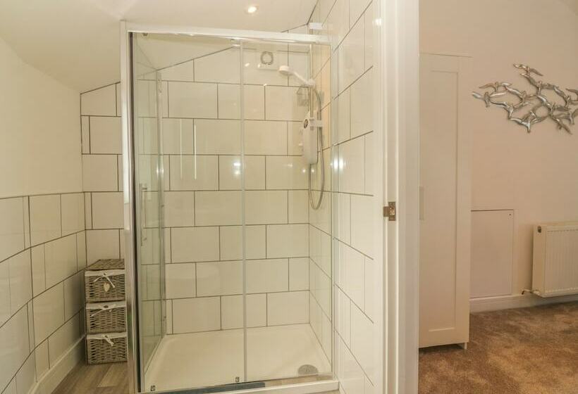 Harbour View Retreat