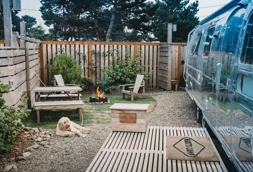 Hart’s Camp Airstream Hotel & Rv Park