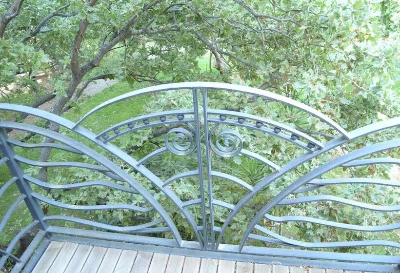 Hotelli Assos Batik Iskele Beach