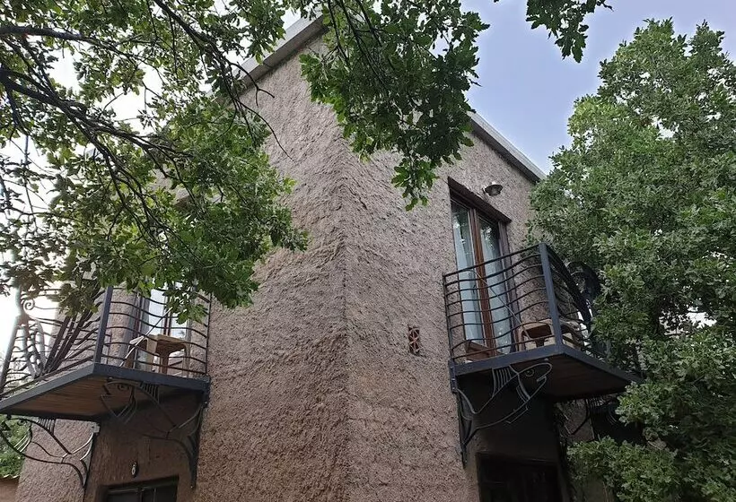 Hotelli Assos Batik Iskele Beach