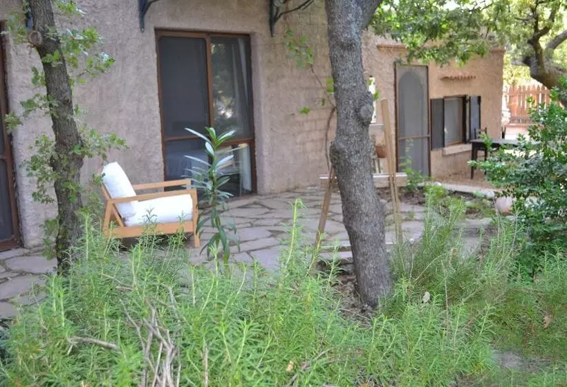 Hotelli Assos Batik Iskele Beach