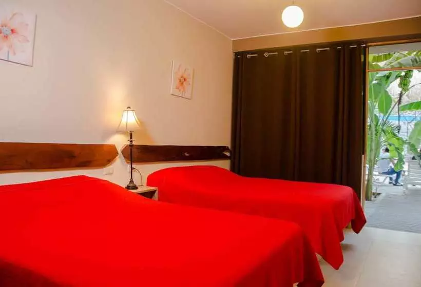 هتل Carola Lodge