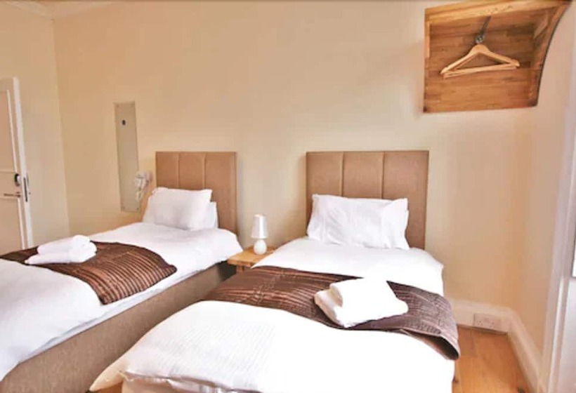 Hotel Central Studios Gloucester Place