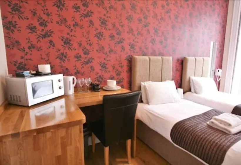 Hotelli Central Studios Gloucester Place