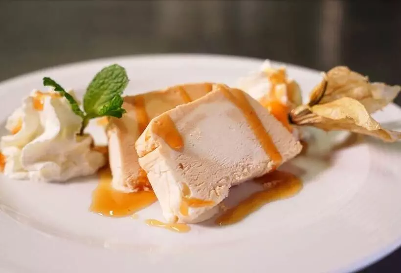 ホテル Gasthof Zum Biber