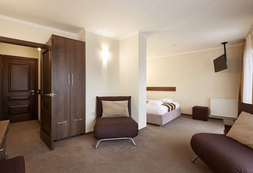 فندق Graal Resort