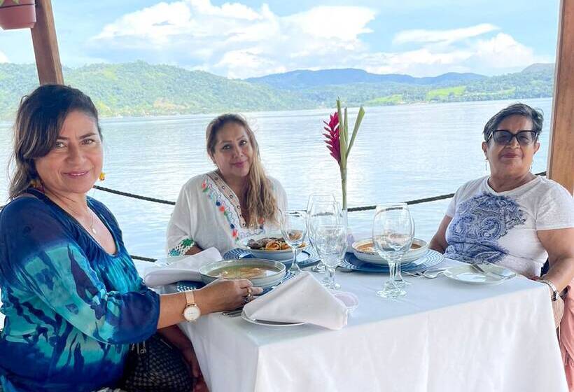 Laguna Azul Hotel & Suites