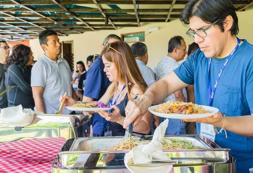 Laguna Azul Hotel & Suites