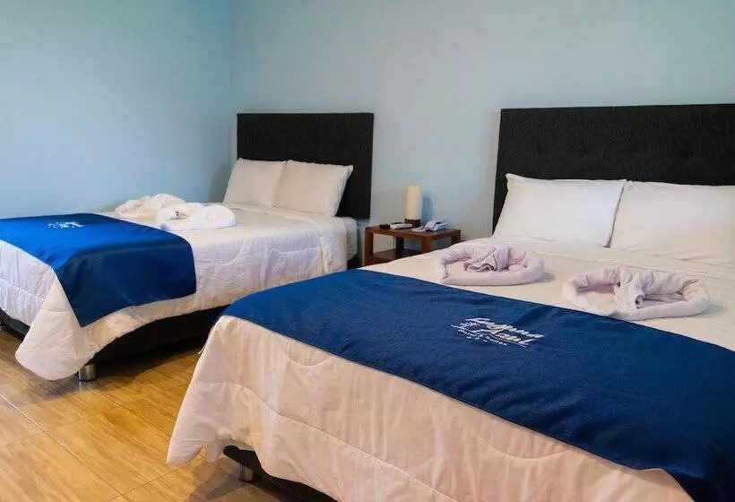 Laguna Azul Hotel & Suites