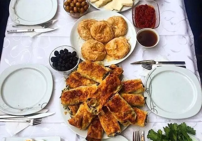 ホテル Saatli Konak Pansiyon