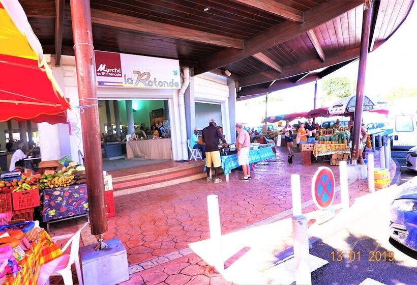 هتل Touba Manga Beach