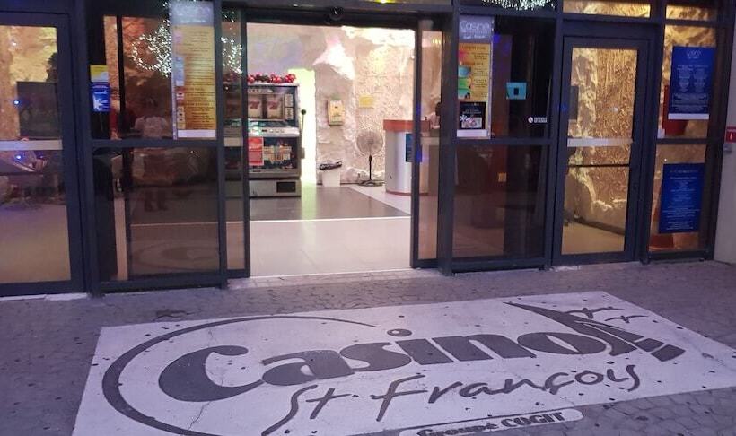 هتل Touba Manga Beach