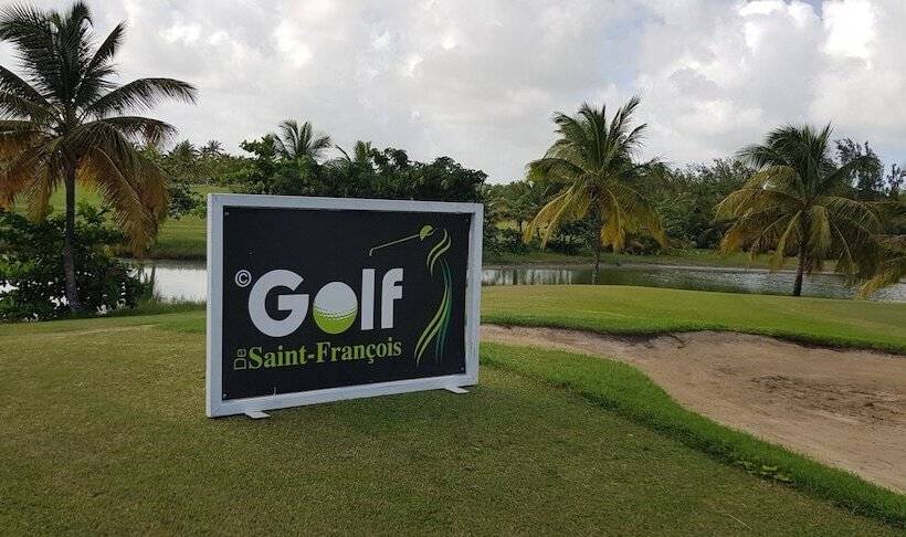 هتل Touba Manga Beach