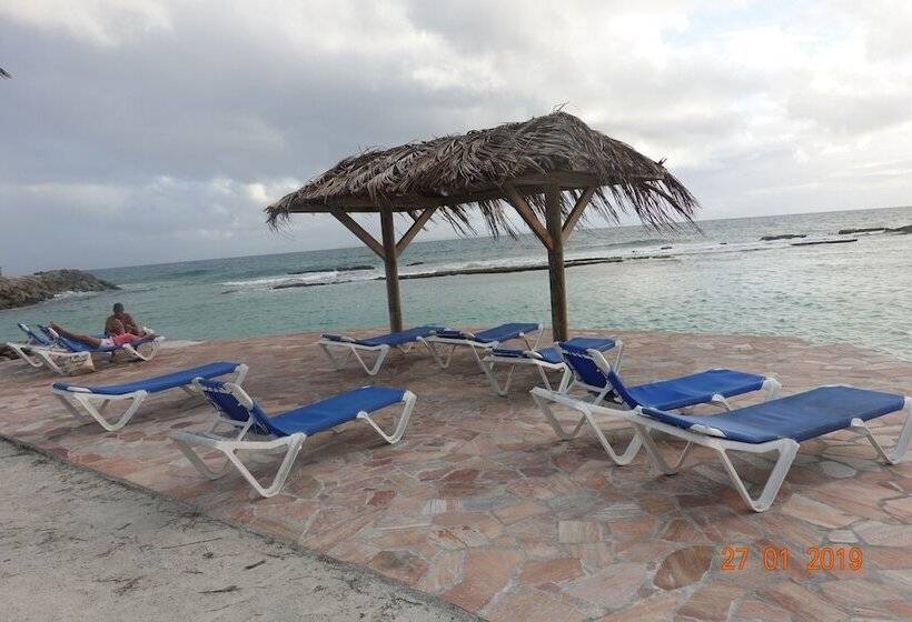 هتل Touba Manga Beach