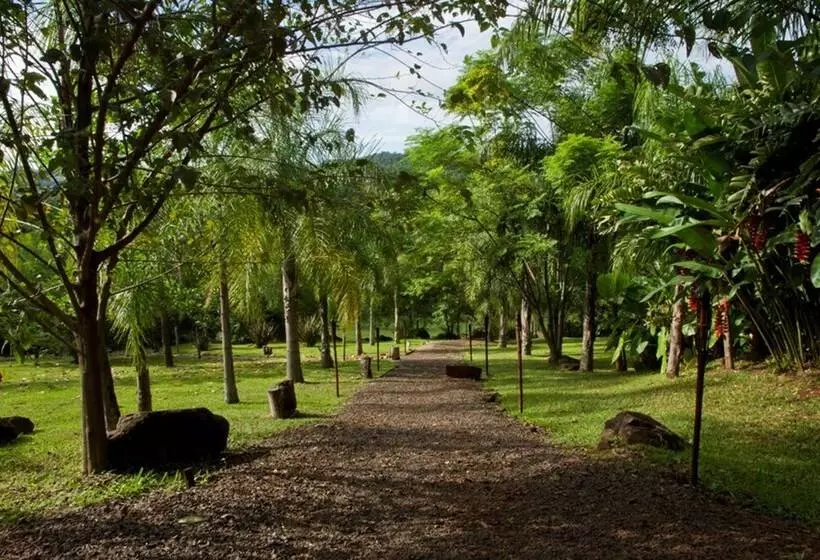 ホテル Yacaratia Lodge