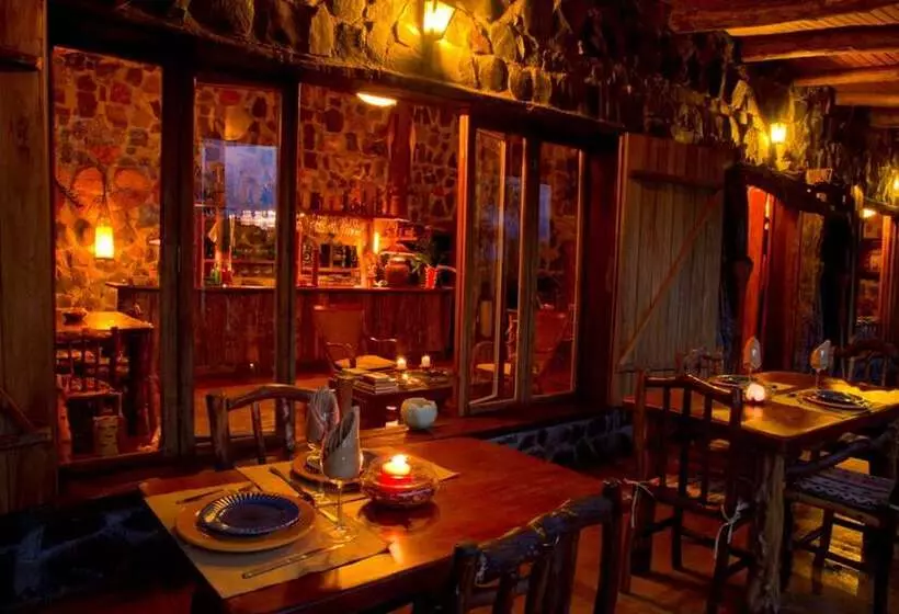 ホテル Yacaratia Lodge